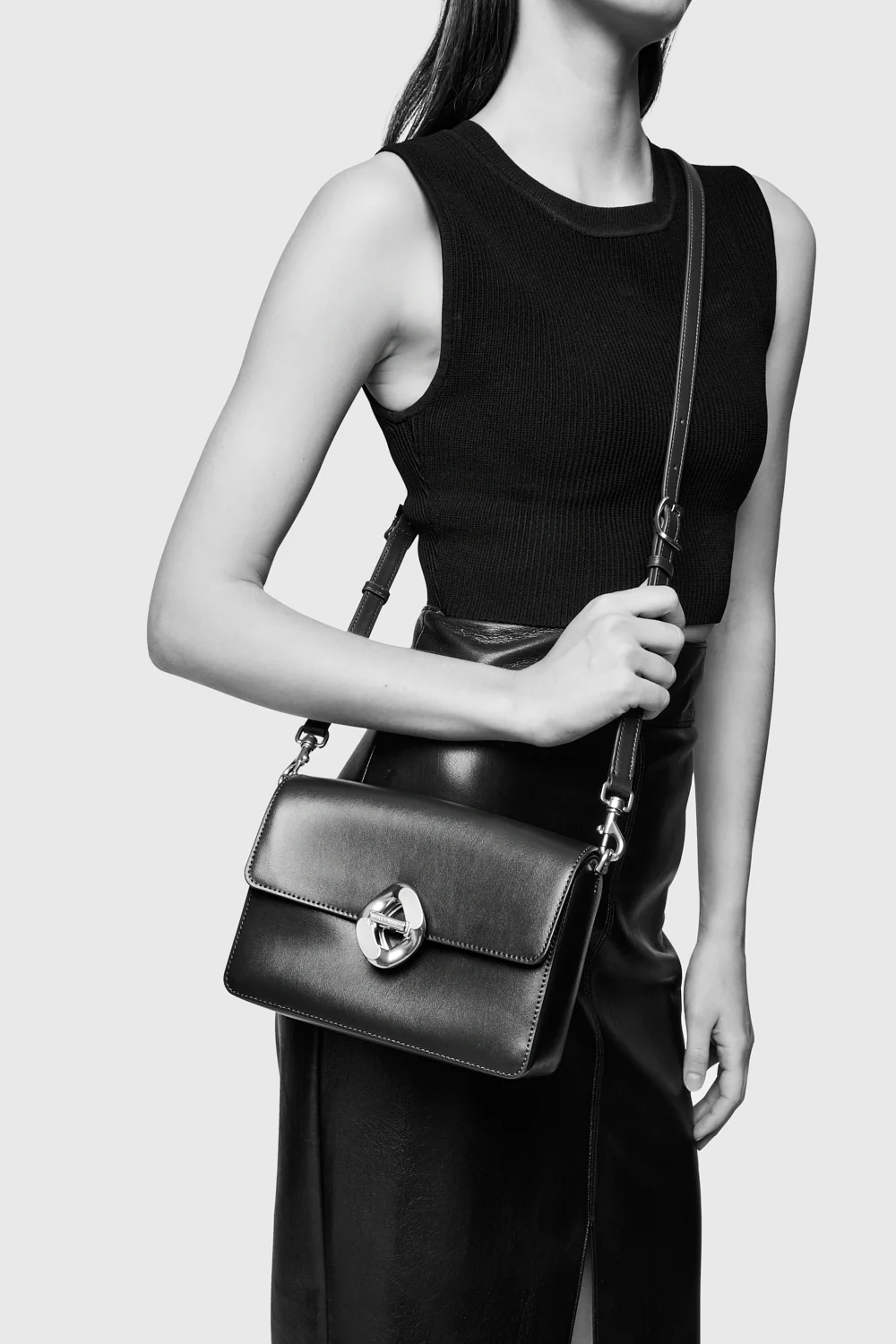 G Classic Crossbody - Image 4